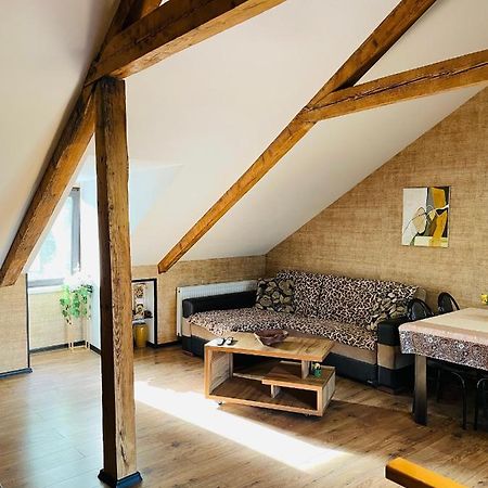 Beautiful Apartment On Atoneli Tiflis Exterior foto