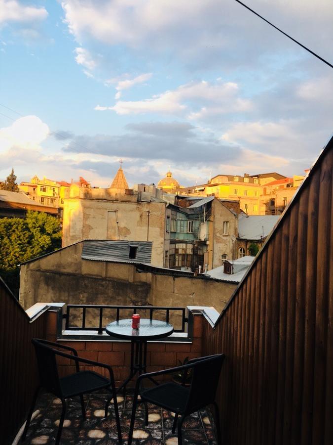 Beautiful Apartment On Atoneli Tiflis Exterior foto